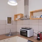 Casa Dina 2 펜션