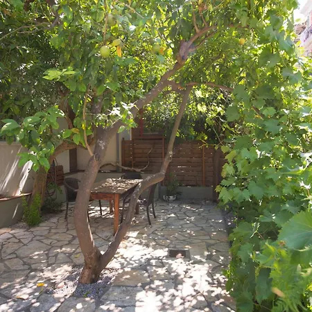 Casa Dina 2 *