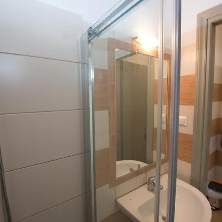 Сasa de vacaciones Casa Dina 2 *